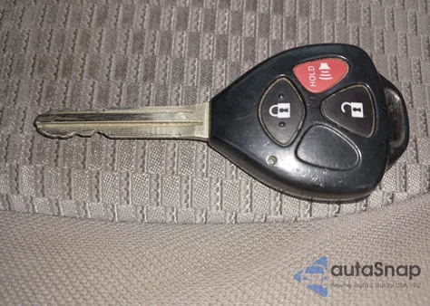 2007 Toyota Rav4 Limited from USA, damaged, VIN JTMBD31V775079737